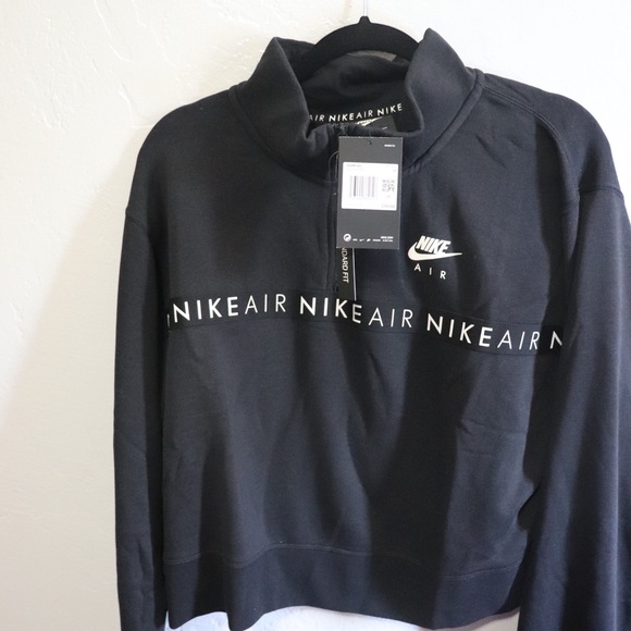 Nike - Picture 3 of 7